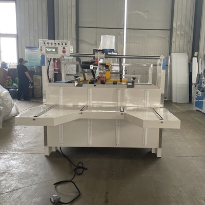 دستگاه چسباندن پوشه 200 میلی متری PLC کنترل شده ولتاژ 380 ولت / 220 ولت 2800 میلی متر