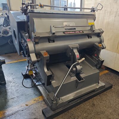 دستگاه برش دایک کارتن موجدار با قدرت موتور 5.5 کیلووات، صفحه فولاد ضد زنگ، موتور هنشوی، برش پایدار و دقیق