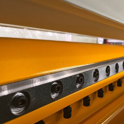 دستگاه برش NC 1800 میلی‌متری خط کنگره‌زن، برش مارپیچ